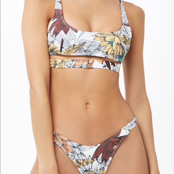 Floral print bikini top + matching thong bottom - Picture 2 of 6